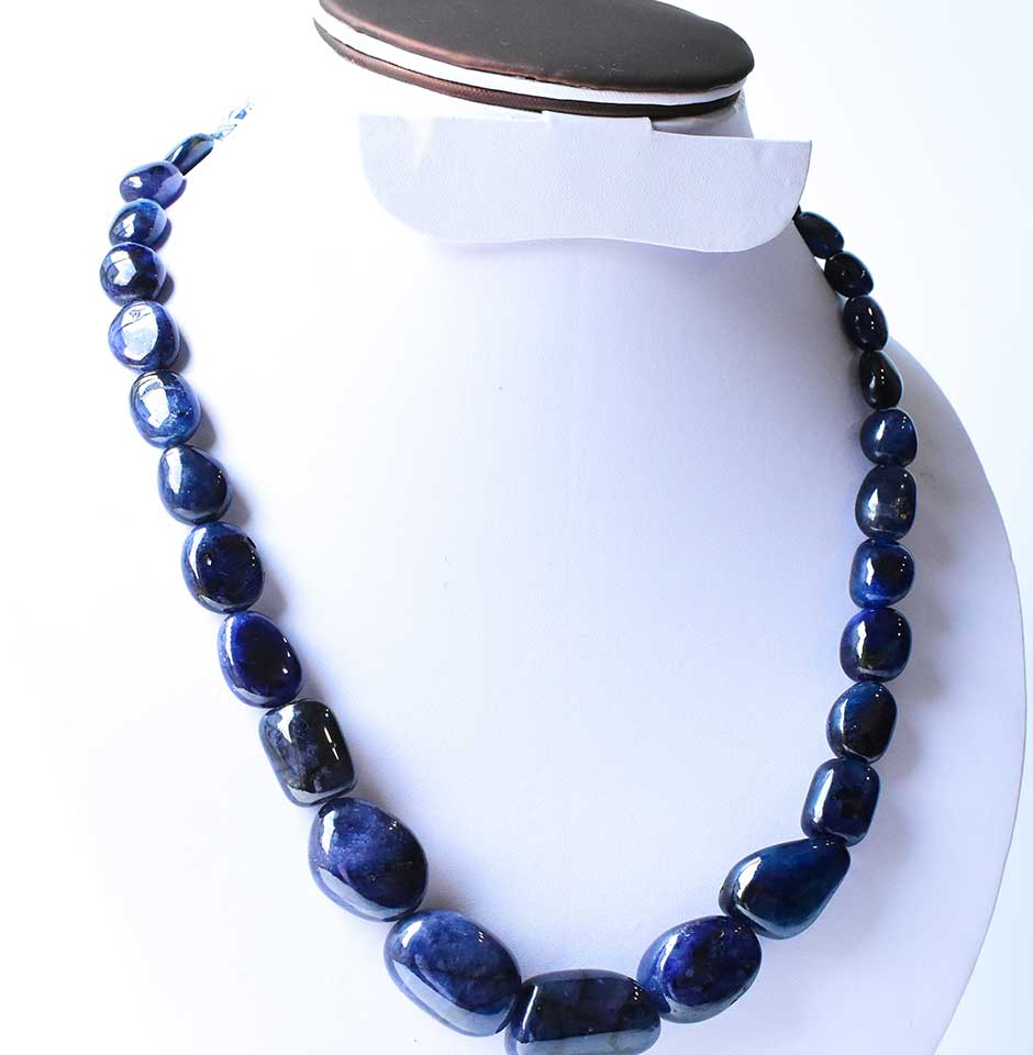 blue_sapphire_beads_top_right_2_1664008334